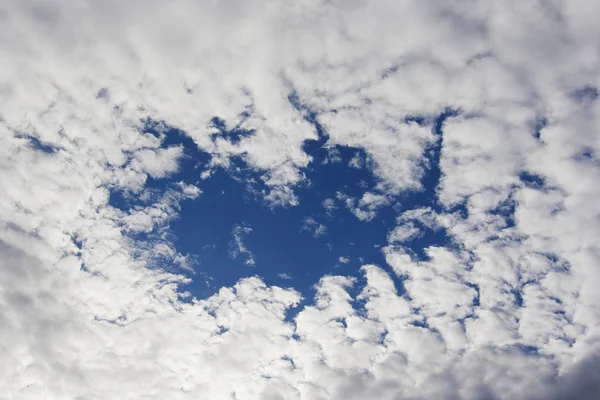 Buraco nas nuvens — Fotografia de Stock