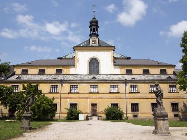 Kuks Hospital - famous Baroque landmark, Czech republic — Stock Photo, Image