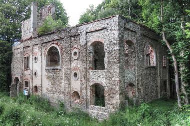 Kilise Saint Apollonia kalıntıları