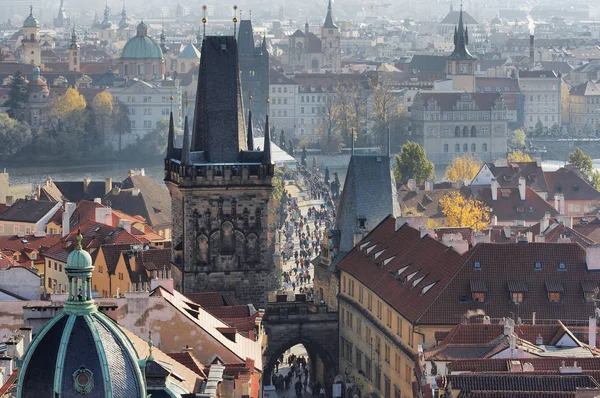 Karlův most a most věže — Stock fotografie