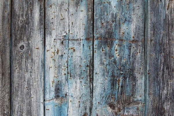 Vecchio bordo di legno intemperie con chiodi arrugginiti — Foto Stock