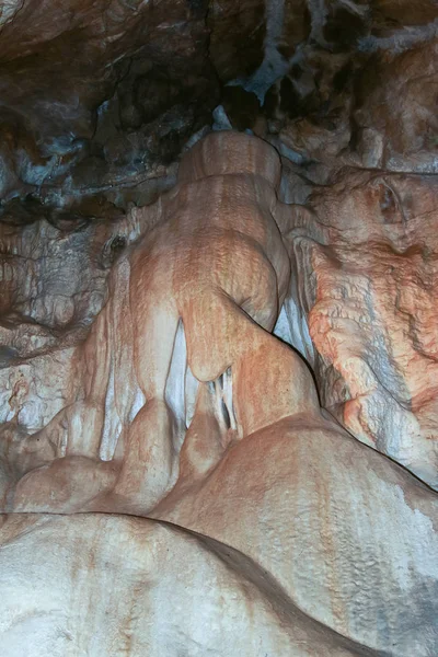 Stalactite formation in karst cave — Stock Photo, Image