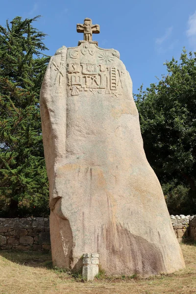 Menhir Saint Uzec Menhir Tiene Unos Ocho Metros Altura Tres — Foto de Stock