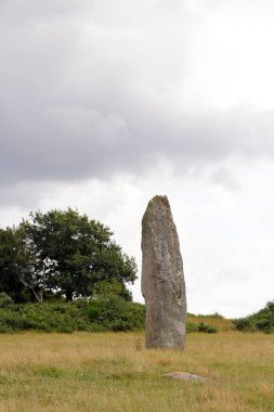 Canihuel 'deki Goresto Menhir, Cotes-d' Armor, Brittany, Fransa