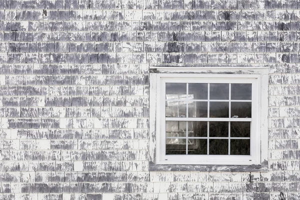 Oude Muur Met Verf Gordelroos Venster Peeling — Stockfoto