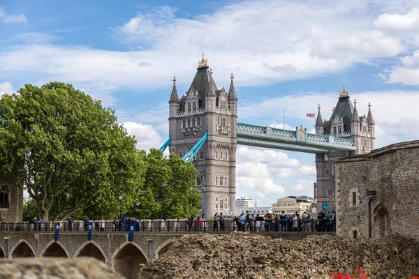 Londra Regno Unito Giugno 2017 Turisti Camminano Lungo Mura Cinta — Foto Stock