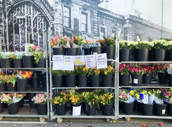 Southampton 1St April 2020 Gifts Flower Bouquets South Hants Hospital — Stock Photo, Image