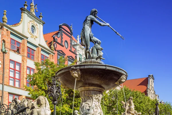 Fontaine de Neptune dans la vieille ville de Gdansk — Photo