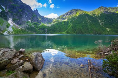 Tatra dağlarındaki Deniz Gölünün Gözü