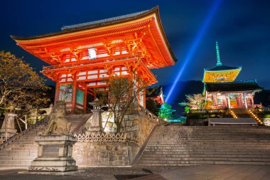 Kapı Kyoto Kiyomizu-Dera Budist tapınağı