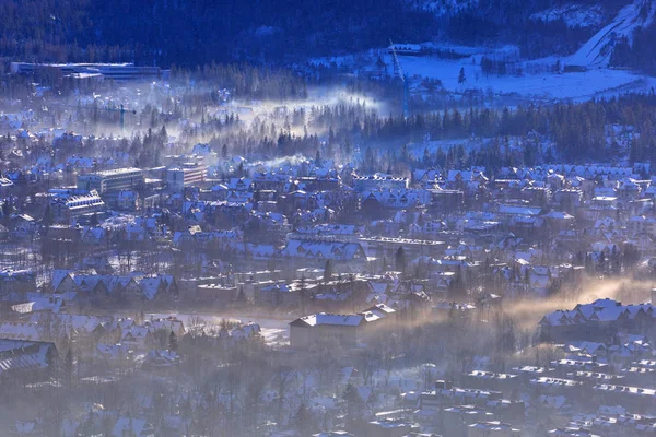 Zakopane en las montañas de Tatra en invierno — Foto de Stock