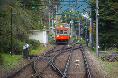  Owakudani volkanik Vadisi Japonya için tren