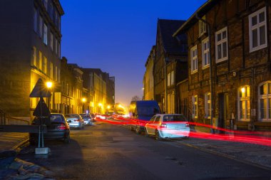 Gdansk eski şehrin karanlık sokak