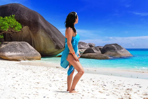 Zon vakantie op het tropische strand — Stockfoto