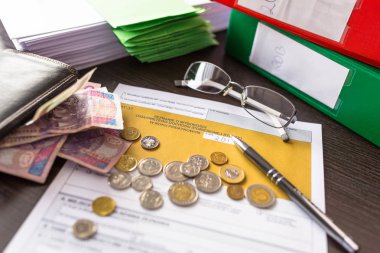 Bireysel vergi için vergi formu PIT-37 Lehçe