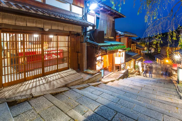 Japanese old town in Higashiyama District of Kyoto — Stock Photo, Image
