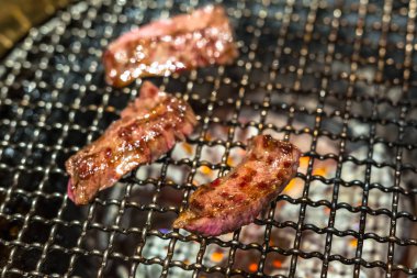 Yakiniku tarzı Barbekü sığır eti 