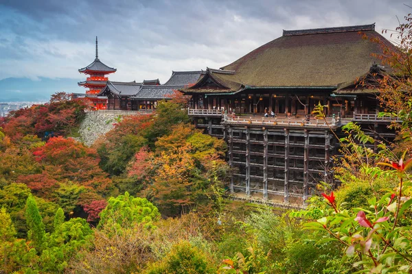 Templo budista Kiyomizu-Dera en Kyoto, Japón —  Fotos de Stock