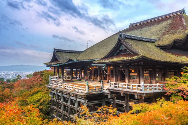 Kiyomizu-Dera buddhistický chrám v Kjótu, Japonsko — Stock fotografie
