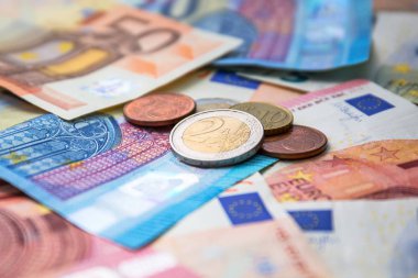 Avro banknotları ve sikkeler