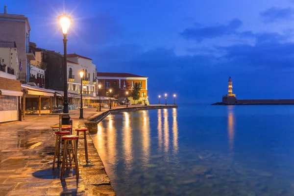 Antiguo puerto veneciano de Chania por la noche, Creta —  Fotos de Stock