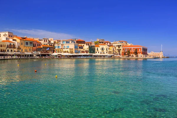 Alter venezianischer hafen von chania auf beton — Stockfoto