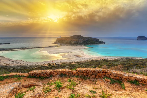 Solnedgång över fantastiska Balos beach på Kreta — Stockfoto