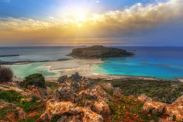 Solnedgång över fantastiska Balos beach på Kreta — Stockfoto