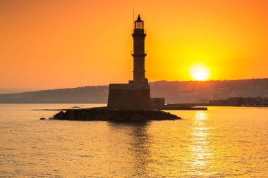 ighthouse bağlantı noktasının eski Venedik Hanya, gündoğumu, Crete
