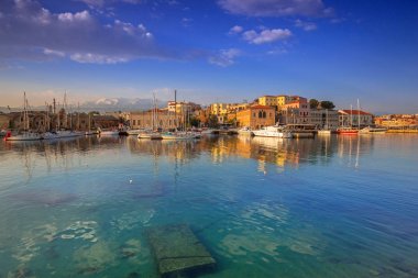 Eski Venedik port of Chania, gündoğumu, Crete