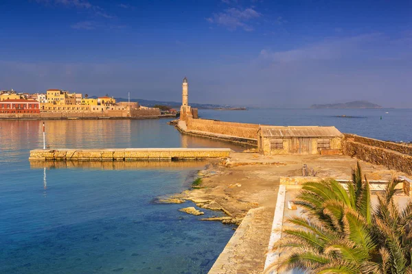 Starého benátského přístavu Chania v sunrise, Kréta — Stock fotografie