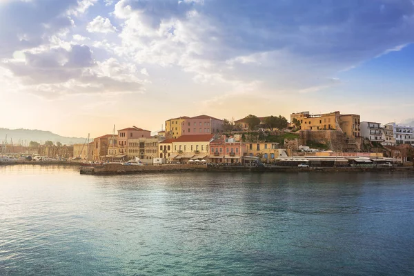 Antiguo puerto veneciano de Chania al amanecer, Creta —  Fotos de Stock