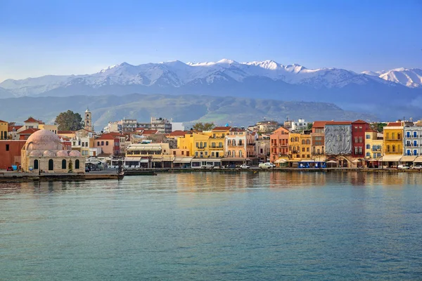 Old Venetian port of Chania at dawn, Crete — Stock Photo, Image