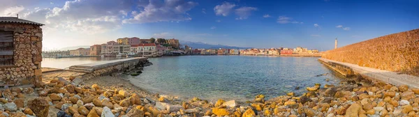 Panorama van de oude Venetiaanse haven van Chania — Stockfoto
