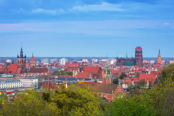 Гарне місто центрі Гданська в сутінках, Польща — стокове фото