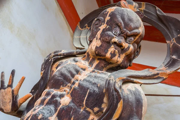 Statue of the guardian god at the gate in Kyoto — Stock Photo, Image