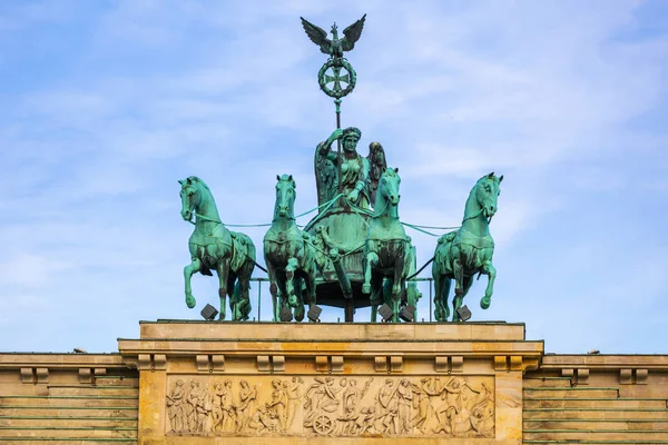 Quadriga Berlin brandenburg kapısı'nın — Stok fotoğraf