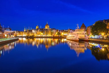 Mimarlık tarihi kentin Gdansk Motlawa Nehri üzerinde
