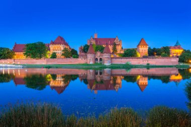 Geceleri Malbork Cermen sırayla Castle