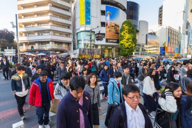Ikebukuro bölge Tokyo Metropolü, Japonya, yaya geçidi