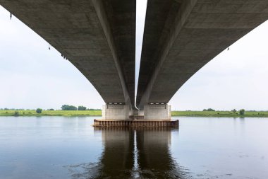 Otoyol viyadük Vistula Nehri üzerinde