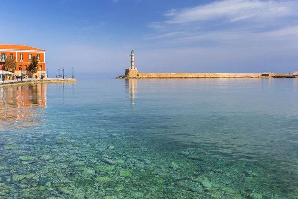 Faro en el antiguo puerto de Chania en Creta —  Fotos de Stock