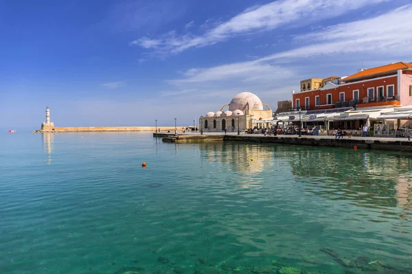 ギリシャ、クレタ島のハニアの旧ヴェネツィア港 — ストック写真