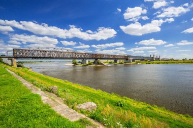 Eski demiryolu Köprüsü Tczew Vistula Nehri üzerinde
