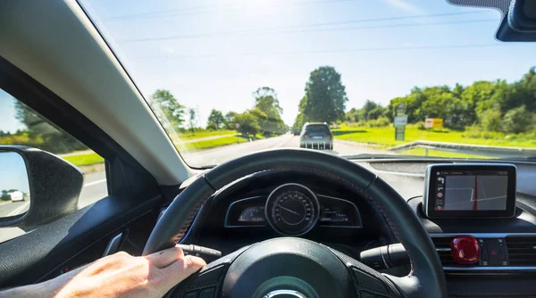 Lenkrad eines Autos — Stockfoto