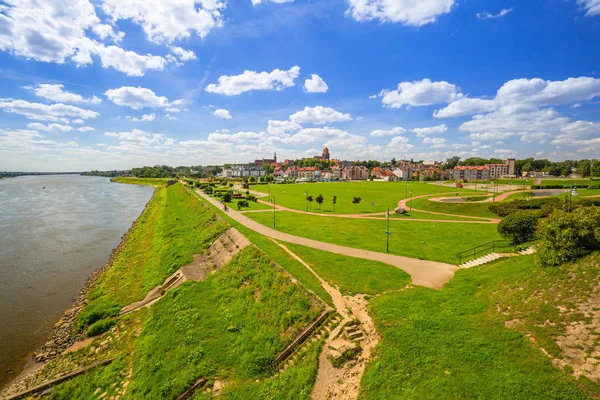 Cidade velha de Tczew no rio Vistula — Fotografia de Stock