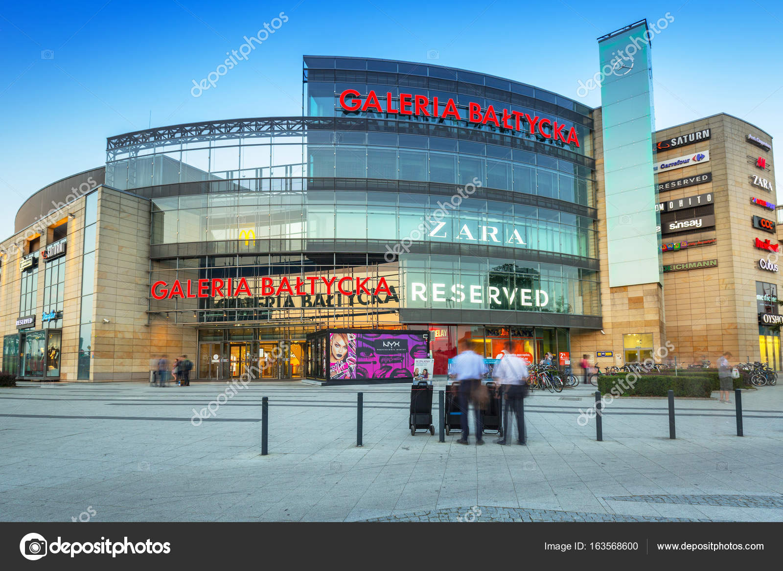 Galeria in Gdansk - Wrzeszcz at sunset, Poland – Stock Editorial Photo © #163568600