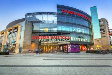 Galeria Baltycka Gdansk - Wrzeszcz gün batımında, Polonya