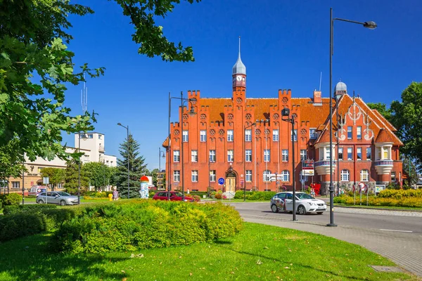 Prachtige architectuur van het neo-gotische stadhuis in stad Tczew, Polen — Stockfoto