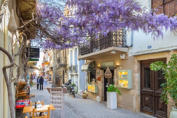 Szűk utcák, ajándéktárgyak, velencei kikötő Chania Crete, Görögország — Stock Fotó